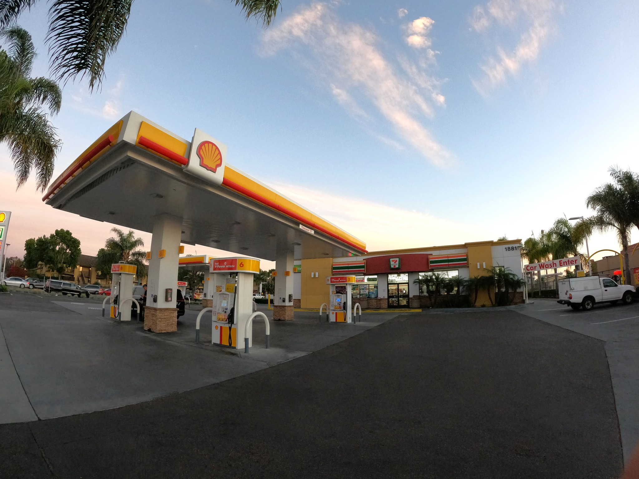 Palm Shell 7-Eleven & Car Wash | San Diego CA