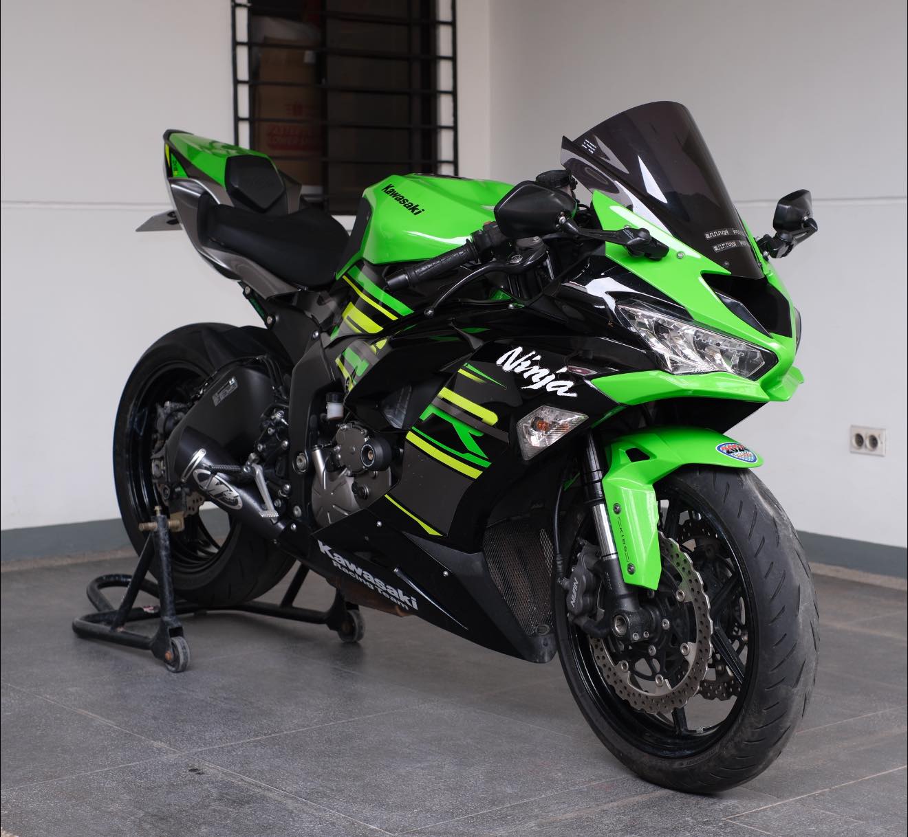 リュウ 2019 Ninja ZX6R for sale with accessories