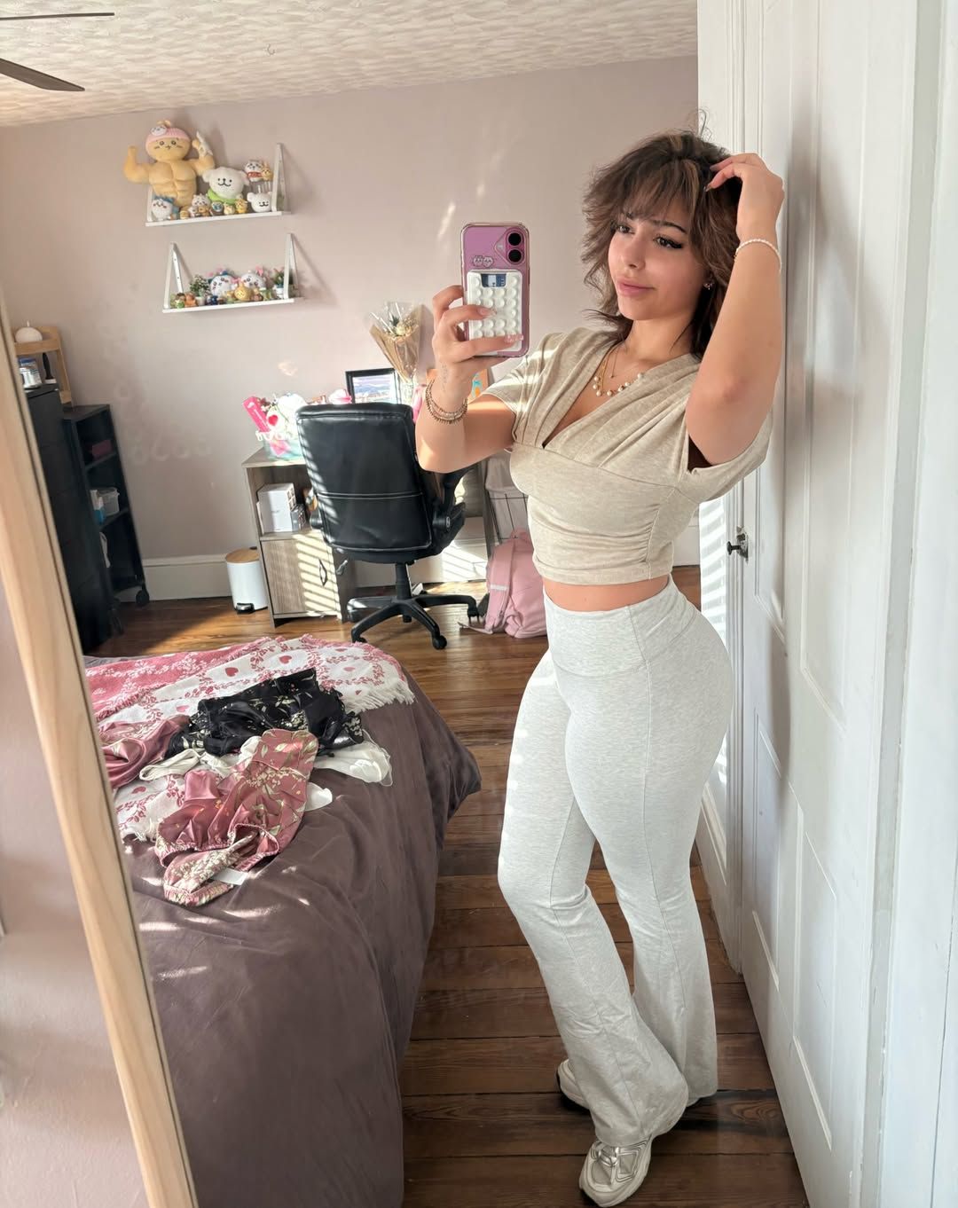 Luvedbyhannah Leaked Photo Claims: Ai Deepfakes, Clickbait, or Real Content?