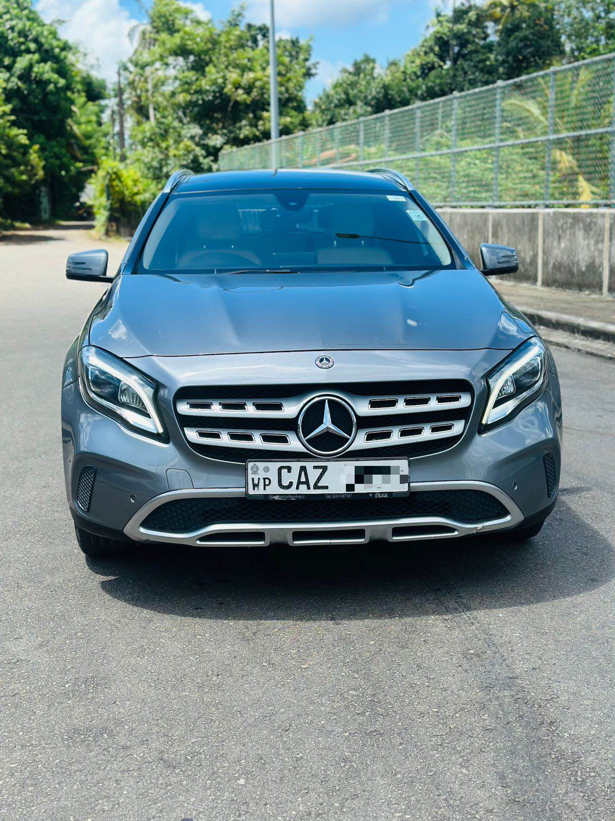 空 Mercedes Benz GLA 180 - 2018 ☎️0765382317 මුලික ගෙවීම