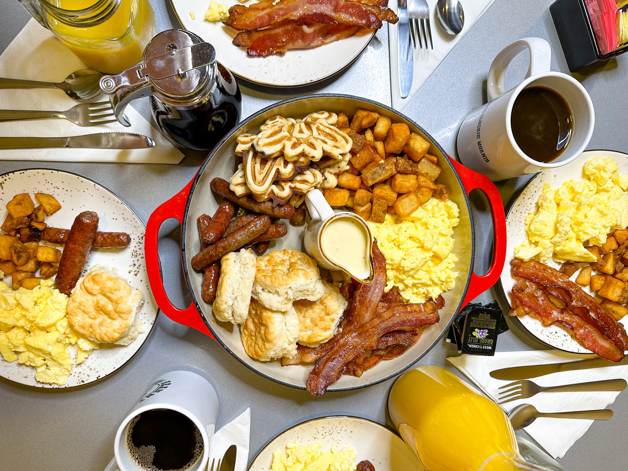 Granny Clucket's | Pigeon Forge TN
