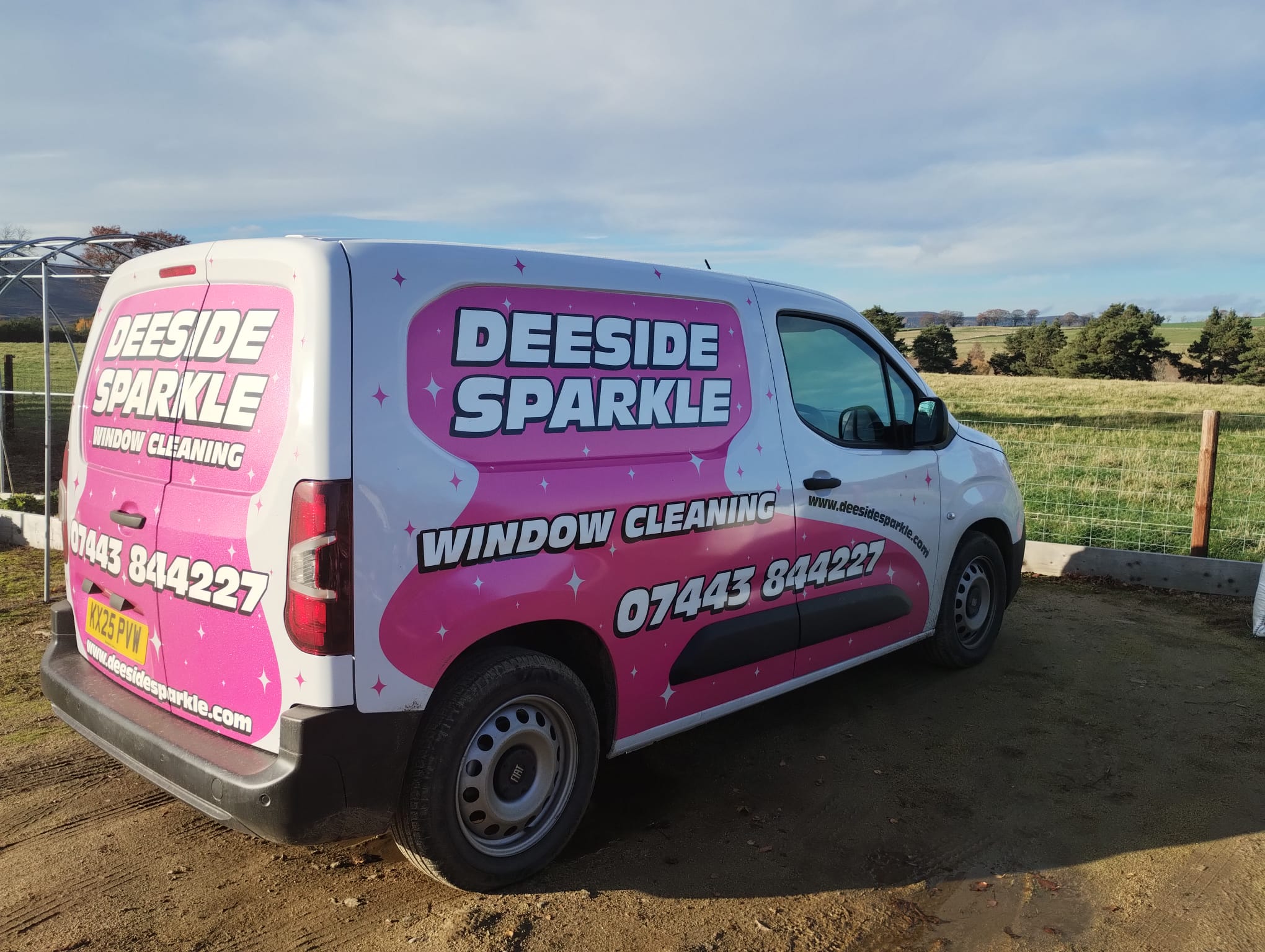 Hi I'm Eszter, your local window cleaner. Spring is almost here... Are ...