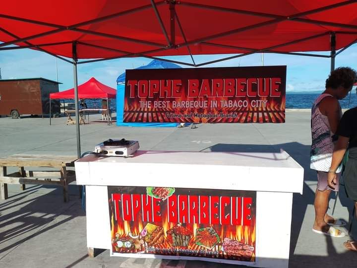 tophe food hub & barbecue