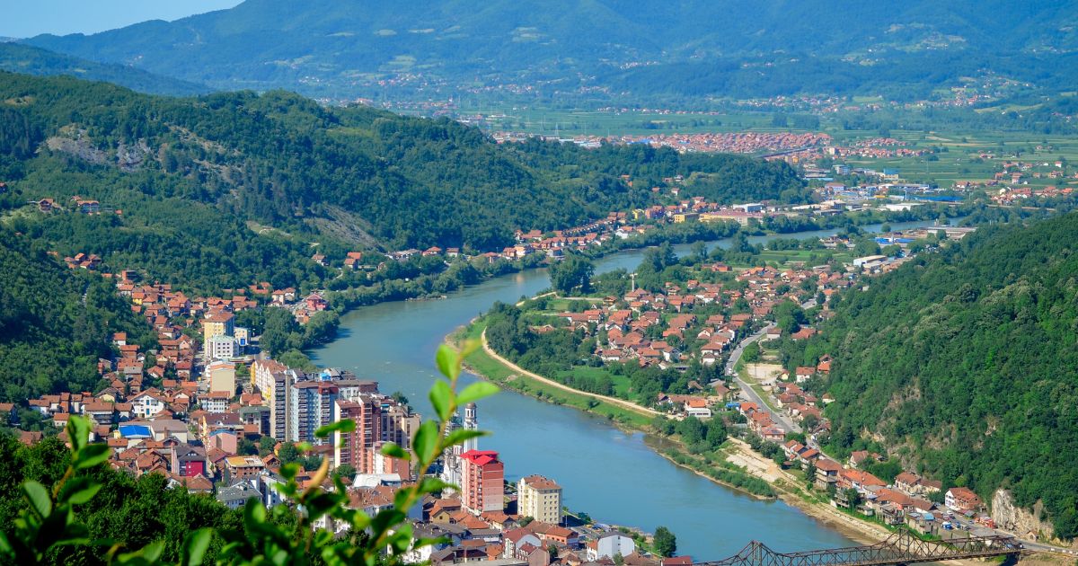 Sasvim Normalno Zvornik