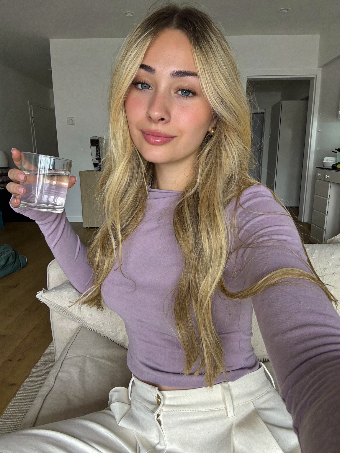 violet-catherine-on-reels