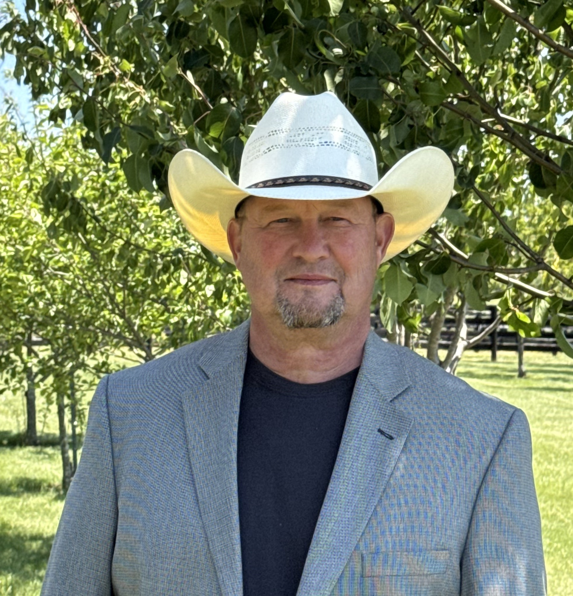 Have you ever heard an old tobacco auctioneer? 🤪 One of the best sounds in  the auction industry. Give it a listen! | 6S Auction Company