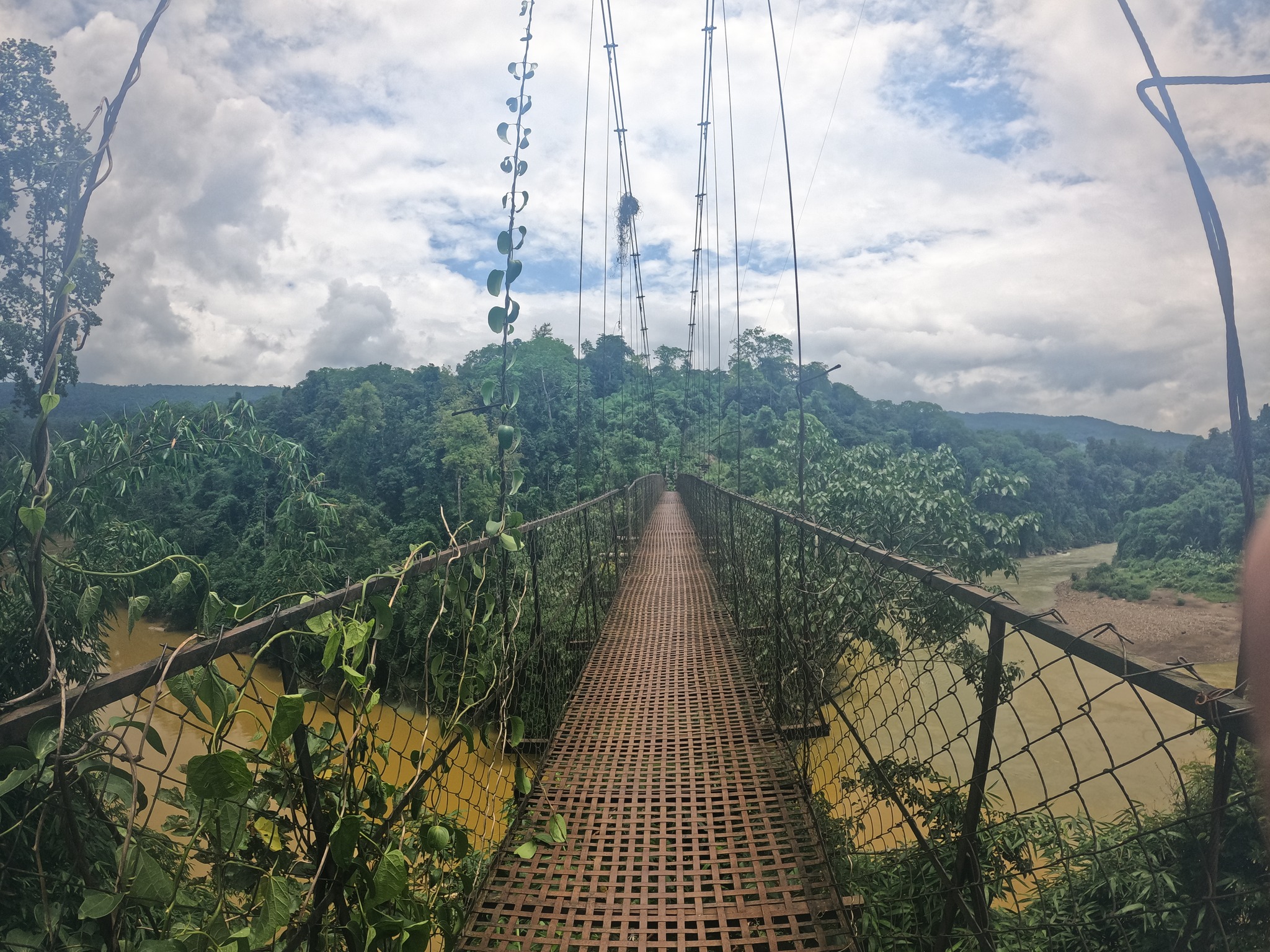 Unmapped পথের ওপারে