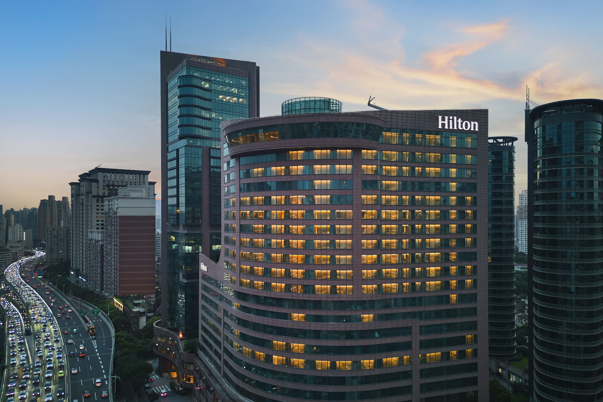 Curated visual reference: Visual Reference: Hilton Shanghai City Center