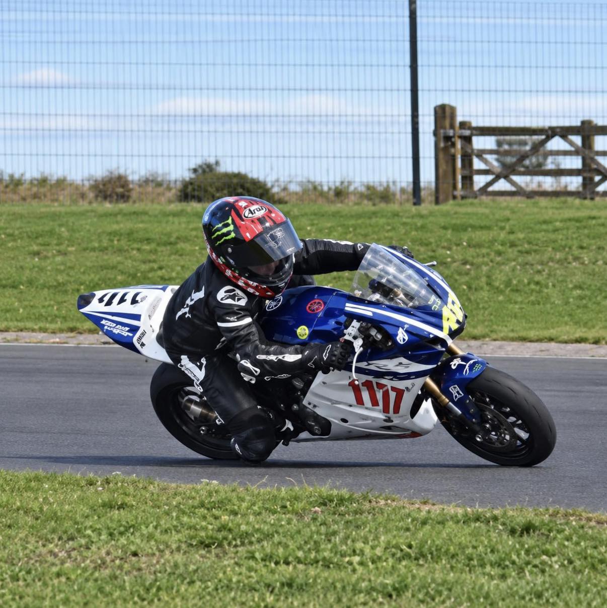 The new metrakit on the track today. My first go on it. 💜💚 | Vinnie ...