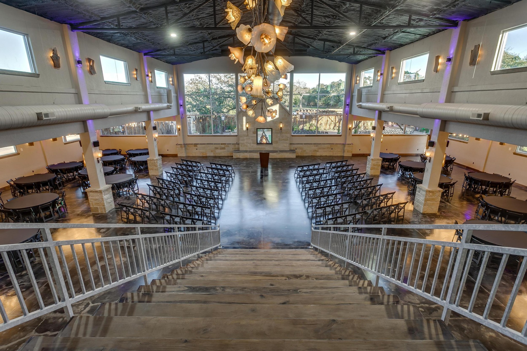 The Loft - Rustic Creek Ranch
