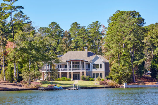 Lakewinds Realty | Huntsville TX