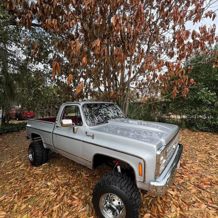 SQUAREBODY CHEVY GMC TRUCKS | Can 3k get me a squarebody in today ...