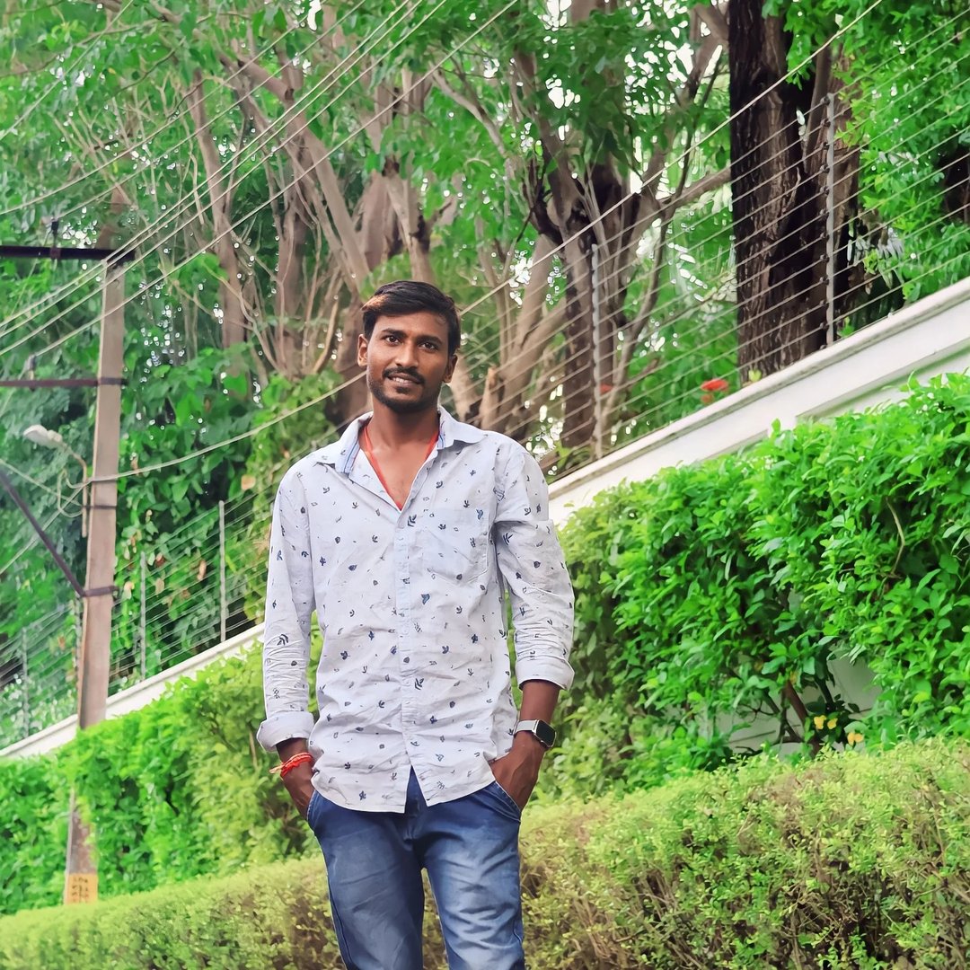 Suneel Traveller