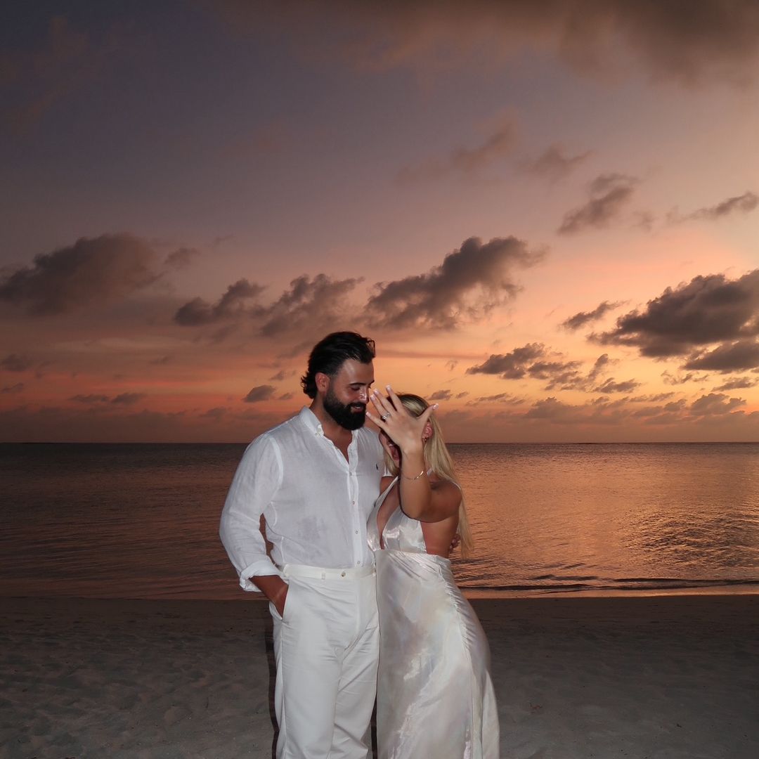 Best HD Pictures about  Fabelhafte Flirt By R B Alte Serien Fotos  with No AI Images
