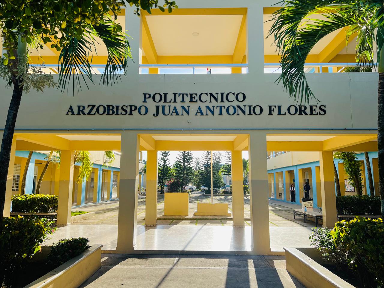 Centro Educativo Arzobispo Juan Antonio Flores Santana | El Pino