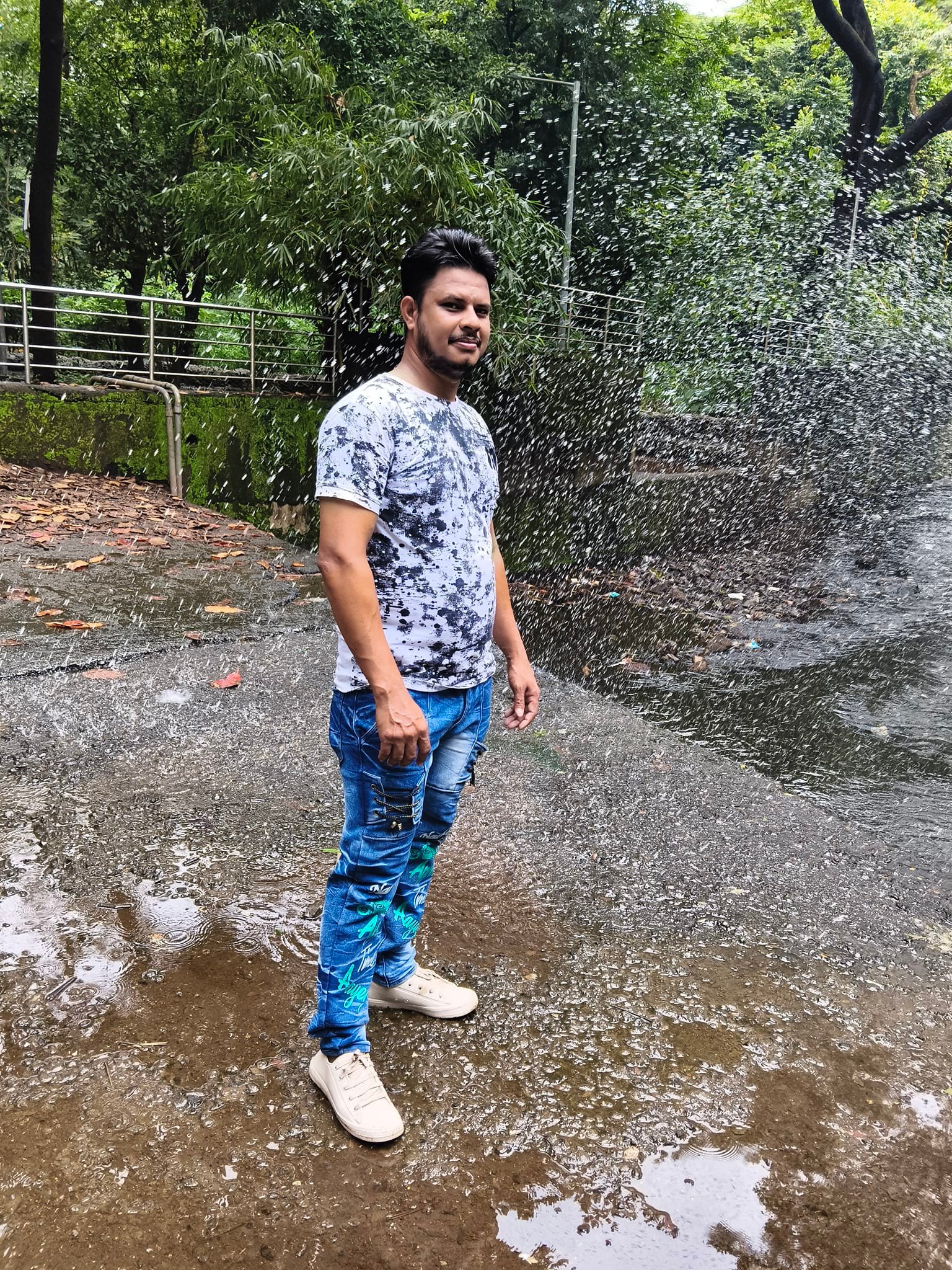 Rashed Rana - 🌙💖 শুভ রাত্রি! সবার রাত হোক শান্তিময়, স্বপ্ন... | Facebook