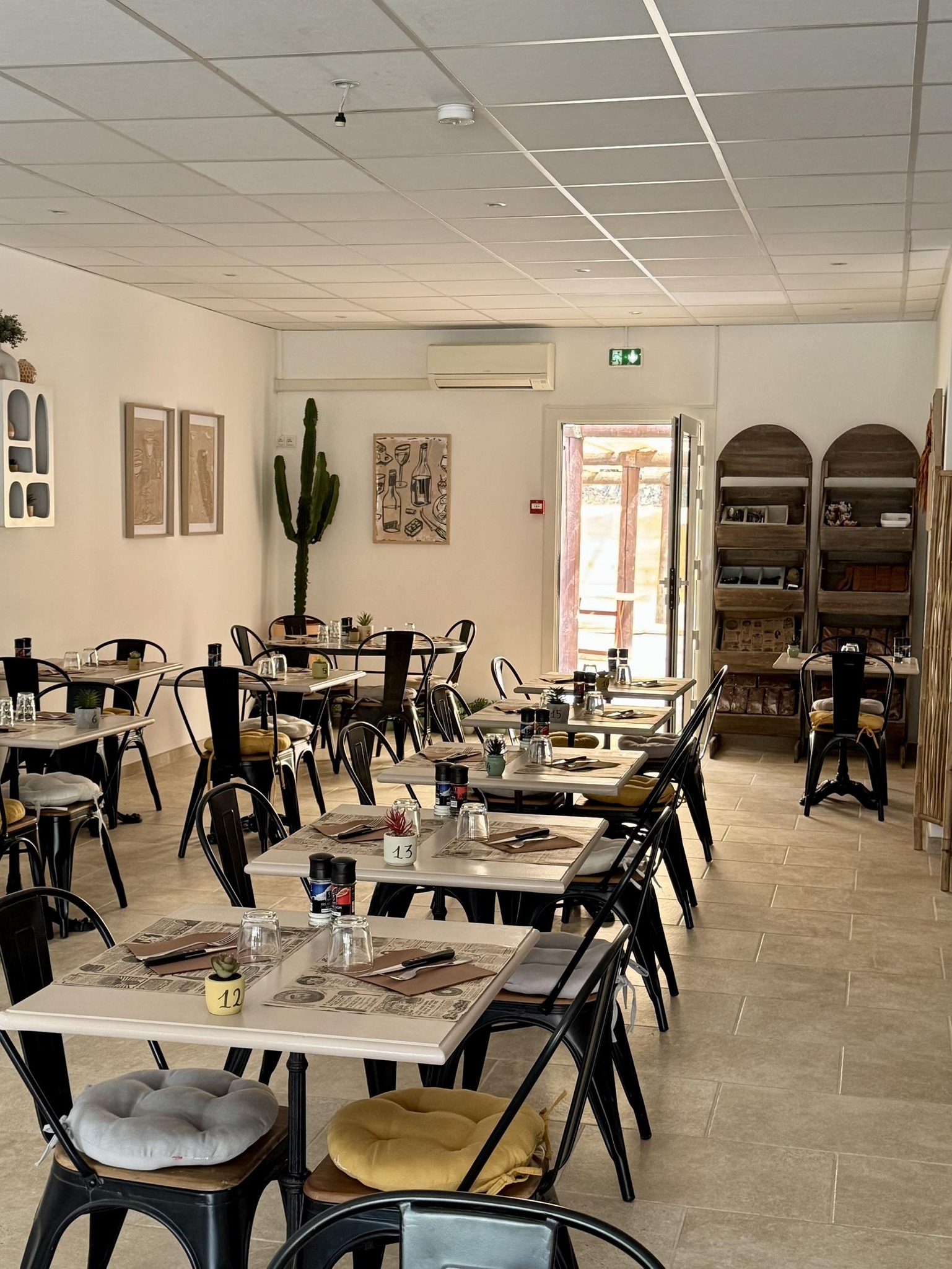 La Mesa Restaurant | Le Luc