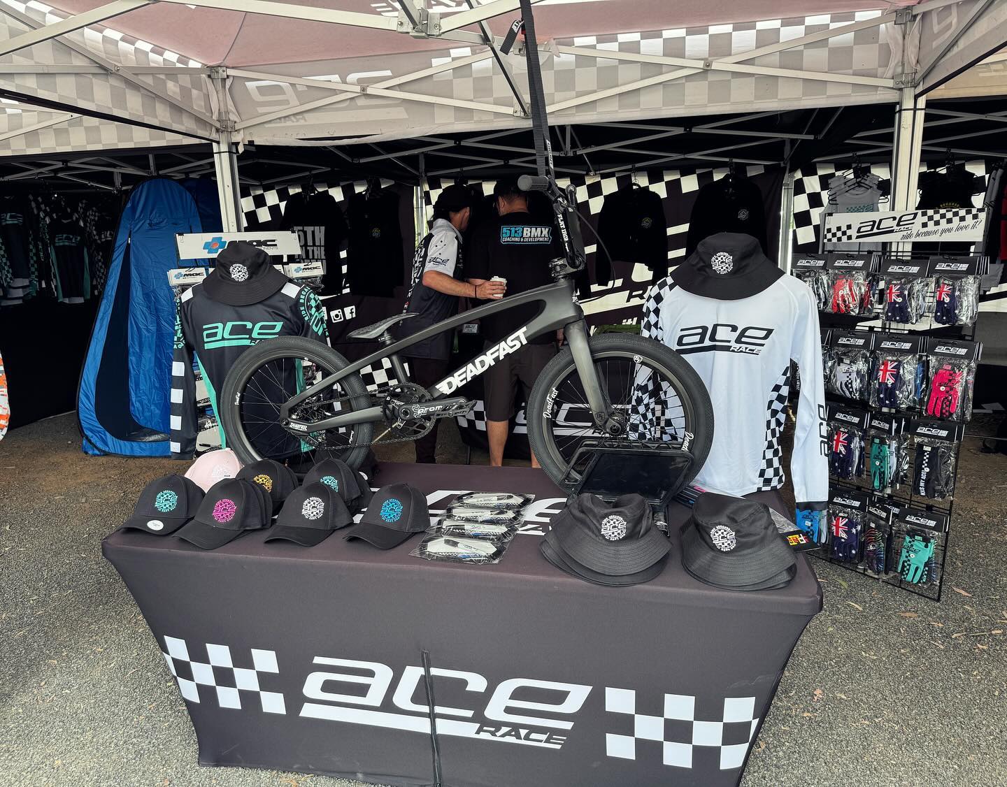 Korean brand Wiawis BMX unveil their new carbon Frame and Fork