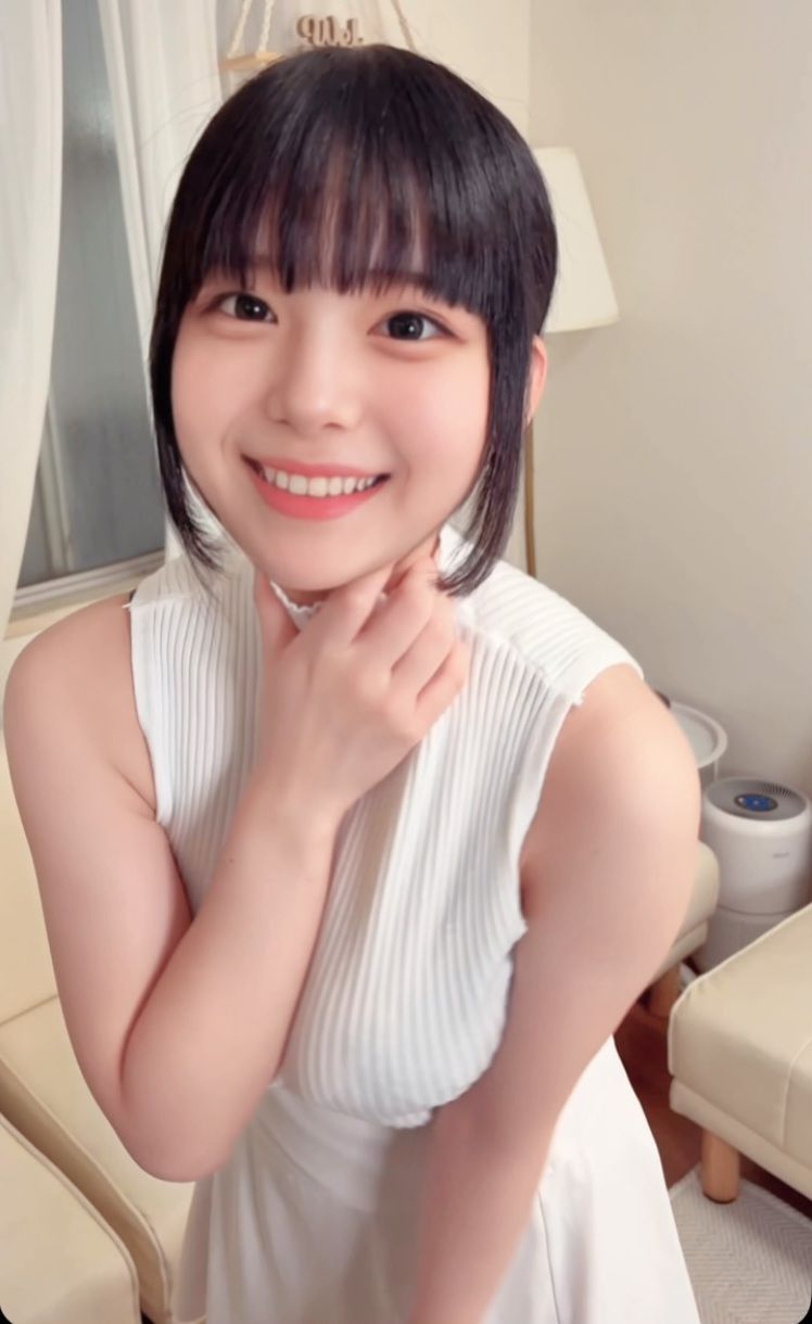 Mooove!はじめての フォトブックの販売が決定📚✨ タイトルは