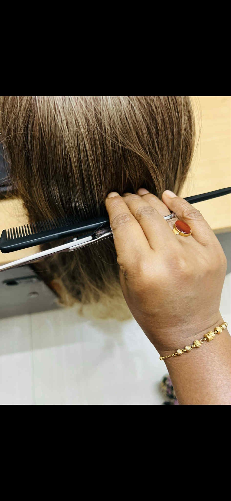 Mir Razia Haircut training