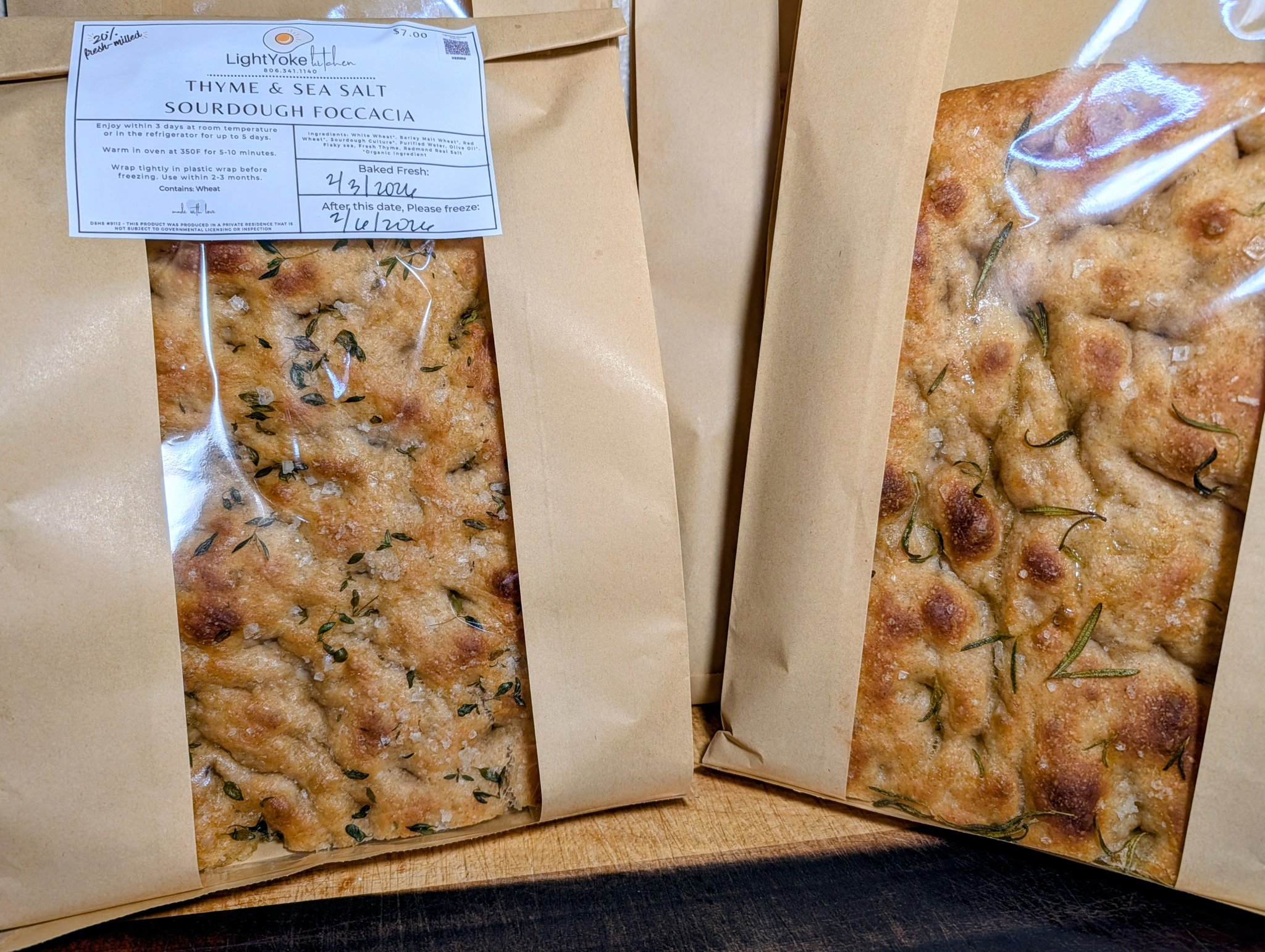 LightYoke - If you like sourdough, you will love this focaccia! Thyme ...