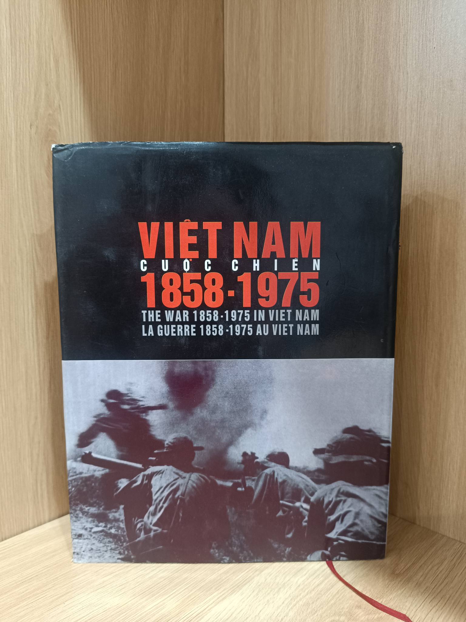 Cuộc đời chiến đấu . Năm 1959. Giá 100k