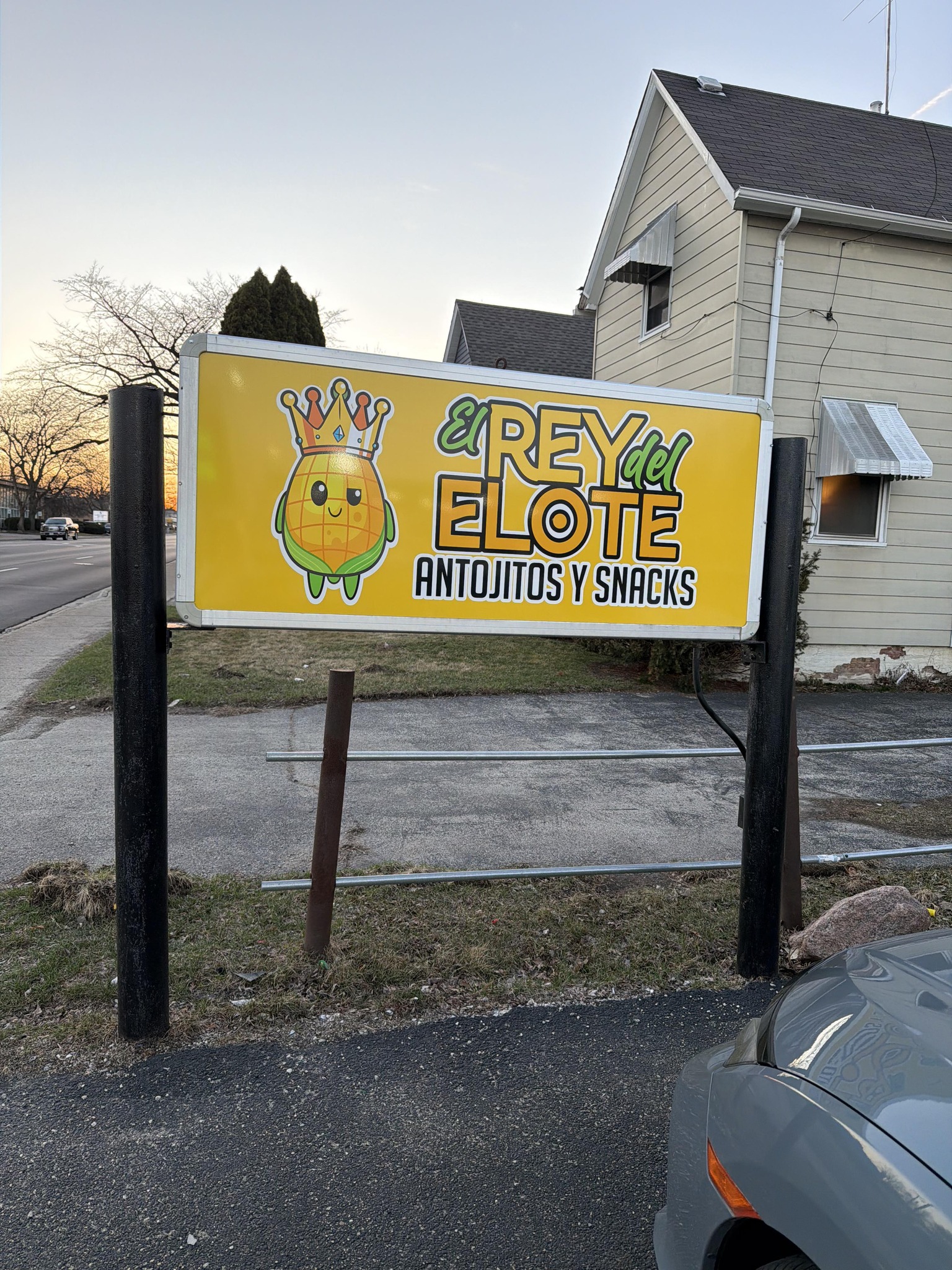 El Rey Del Elote Snacks y Mas | Waukegan IL