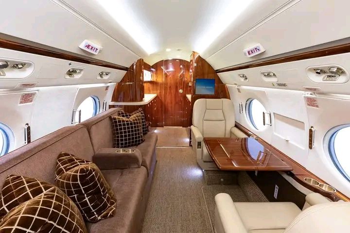 The jet investment business