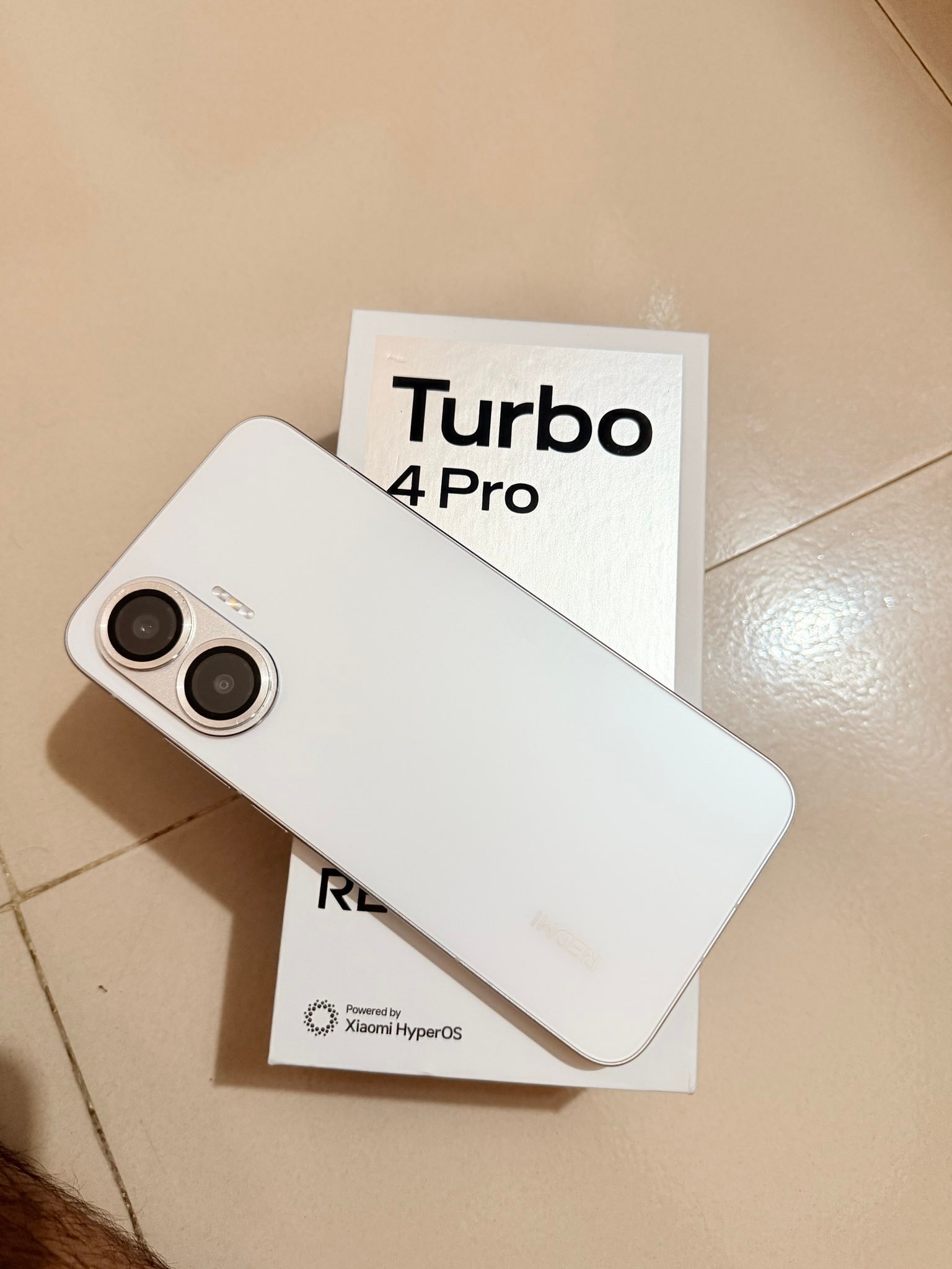 Redmi Turbo 4 Pro 12/256 ? Gaming, Performance ar Premium Feel 