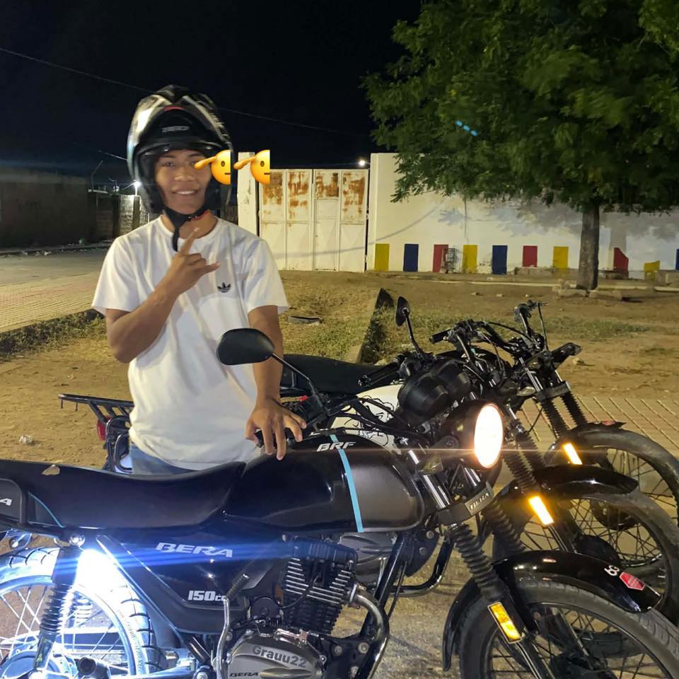 Échale agua jajaja | StuntbikeLife22 | Facebook