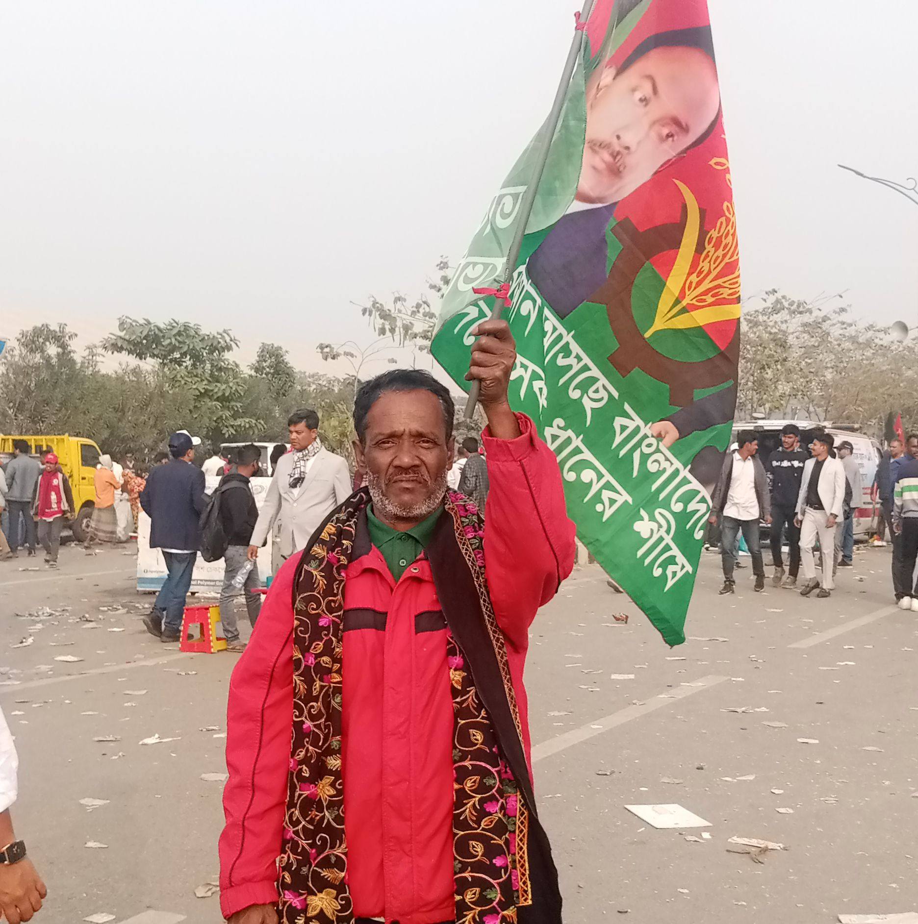 সাপাহার উপজেলার গোয়ালা ইউনিয়নের ৭ নং ওয়ার্ডের হাপানিয়া ঘাটে ...