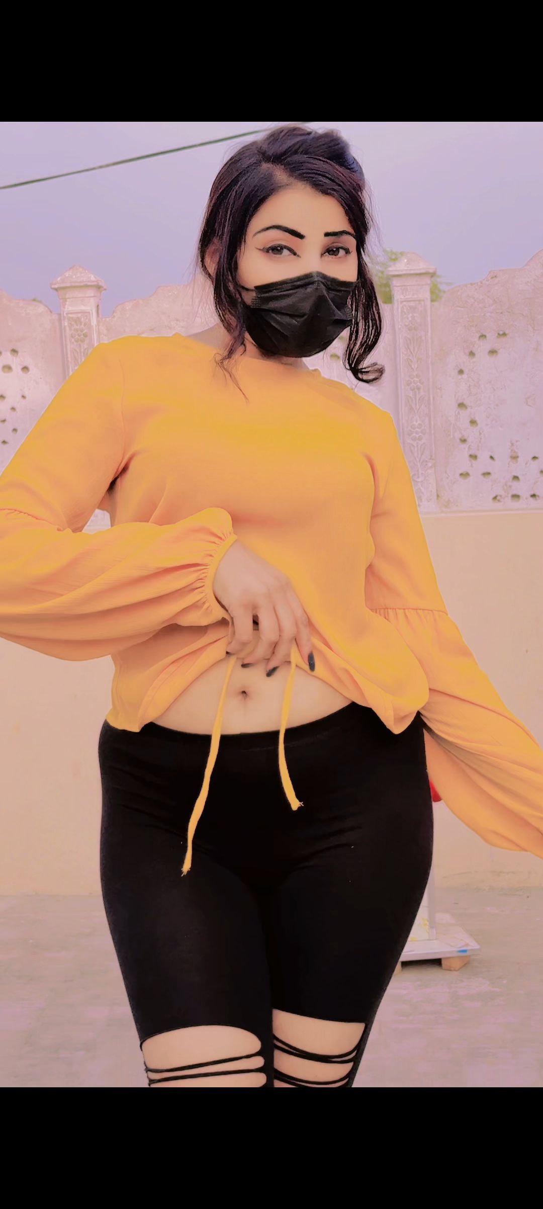 Zunaria Queen 1
