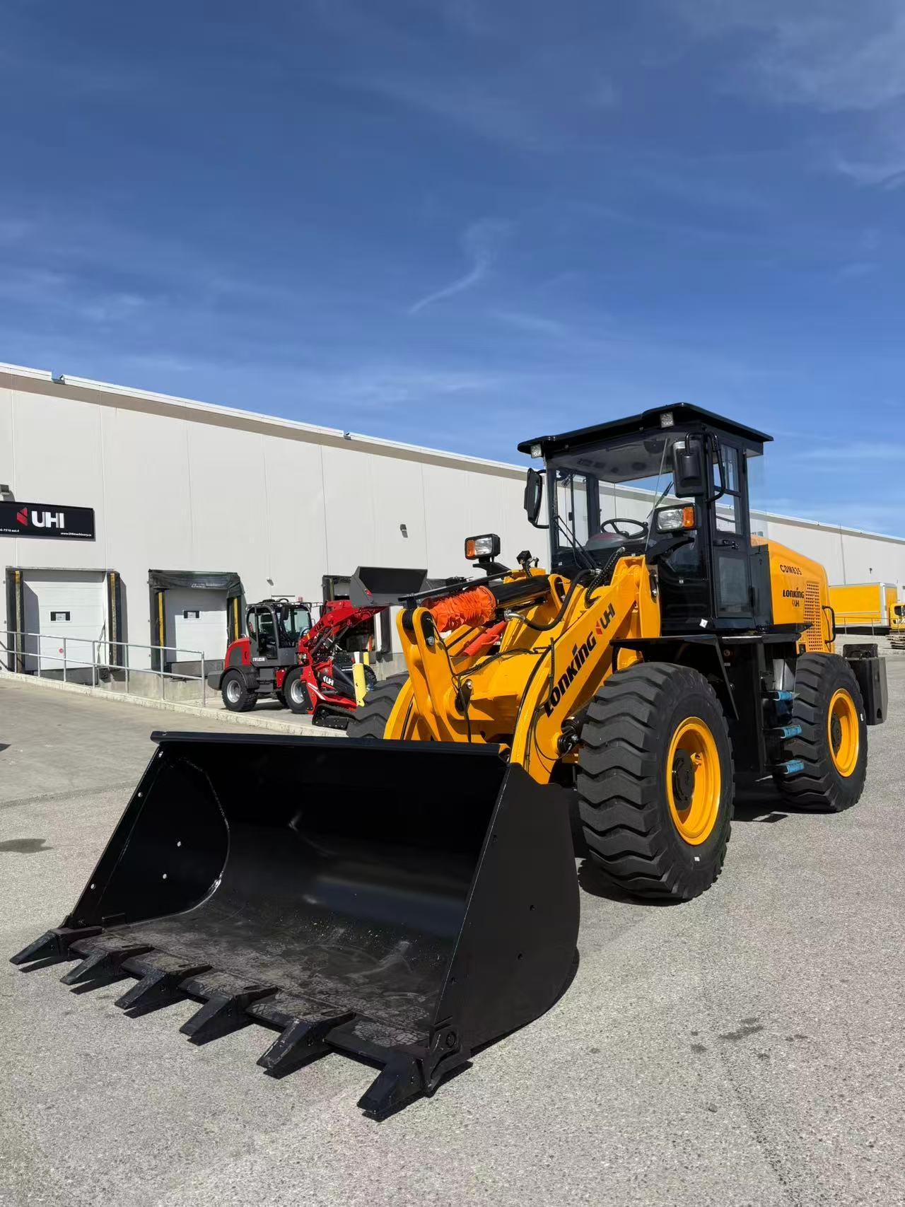UHI Wheel Loaders – In Stock & Ready to Work! UWL825H – Mid-Size Wheel ...