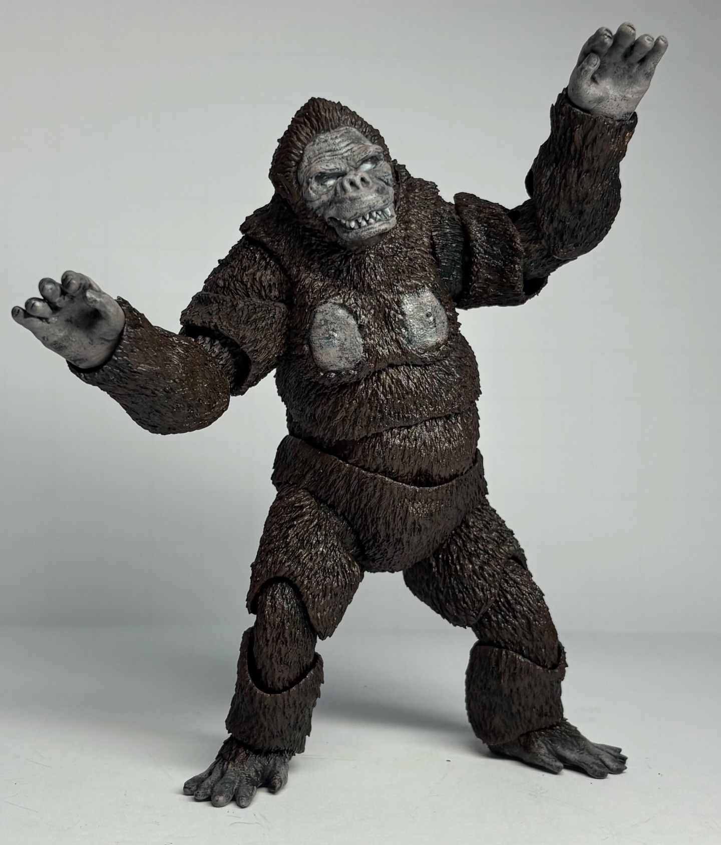 King Kong 1962 🦧 @kujiradesigns doing God's work once again 🙏 go