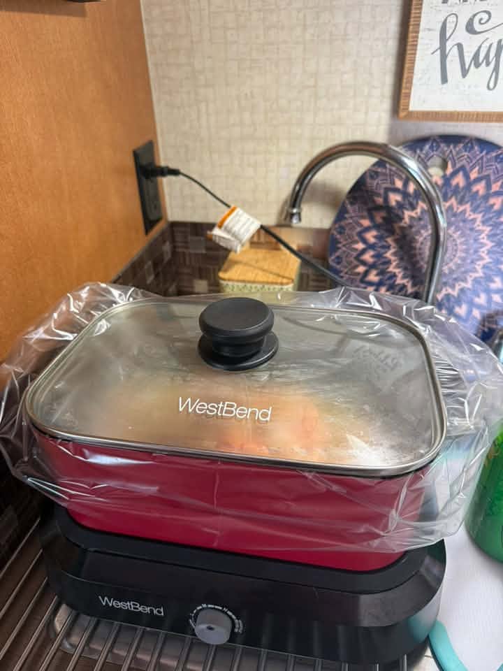 Vintage 1980's style cooker found for rv kitchen