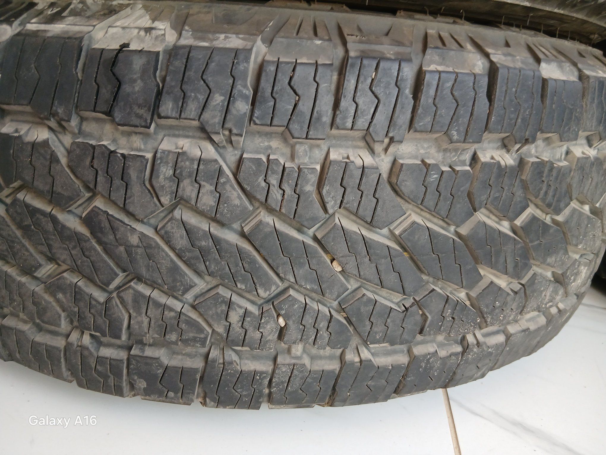 Bridgestone Tyres 265/65R17 | Used - Good | BND200.00 | Bandar 