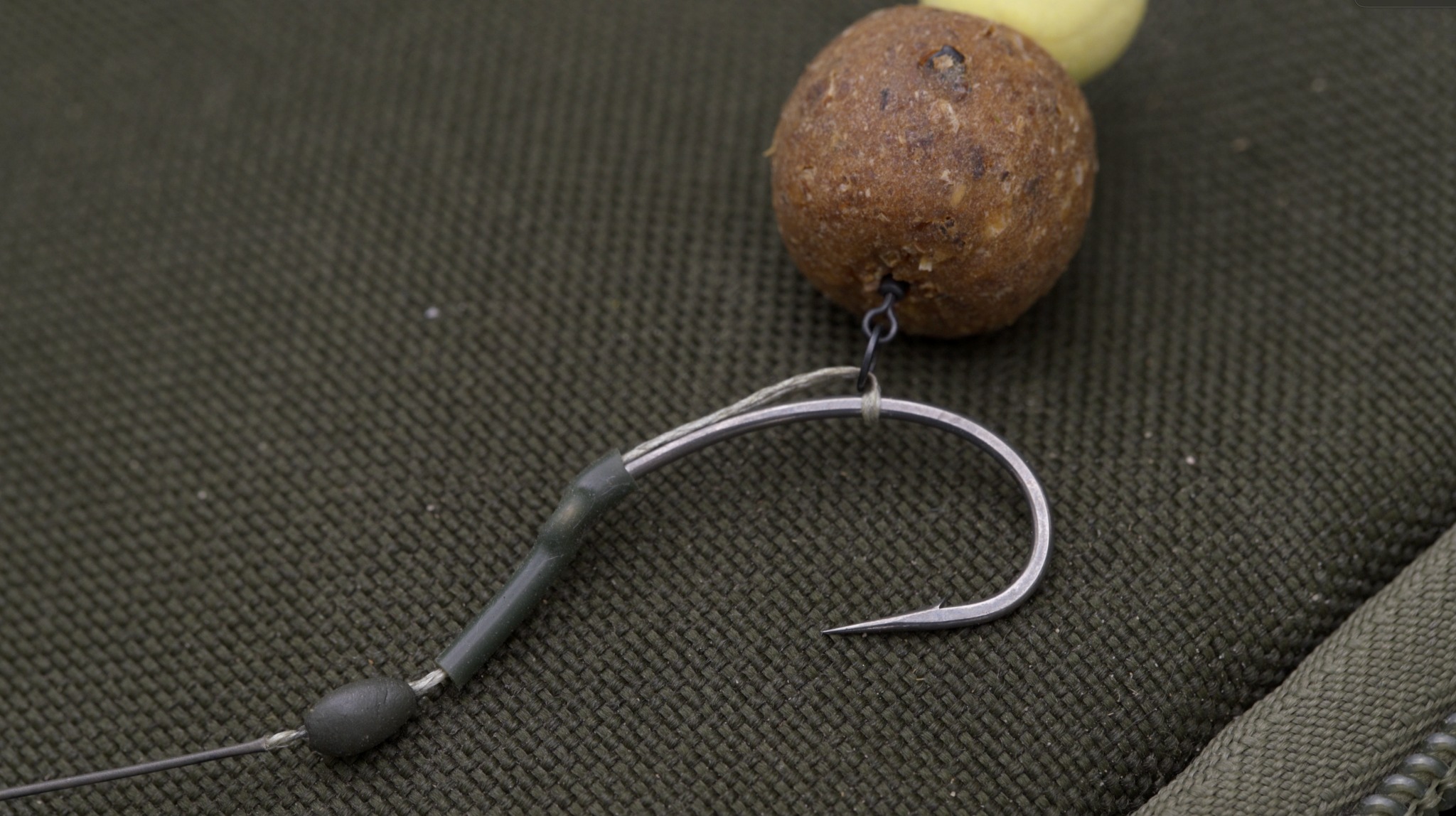 ESP Carpgear - 🔥 Mike Holly’s Slip-D “Go-To” Rig 🔥 Mike... | Facebook