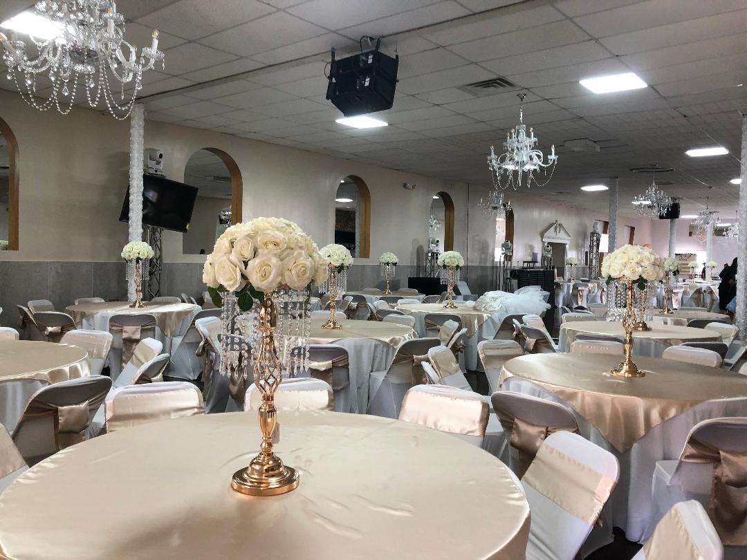 Banquet Hall Luminarias/Salon Brindis | Kenosha WI