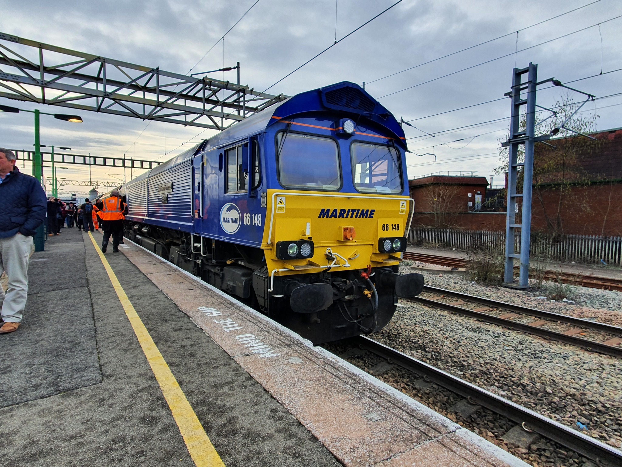Interest in meeting up at Nuneaton railway station?