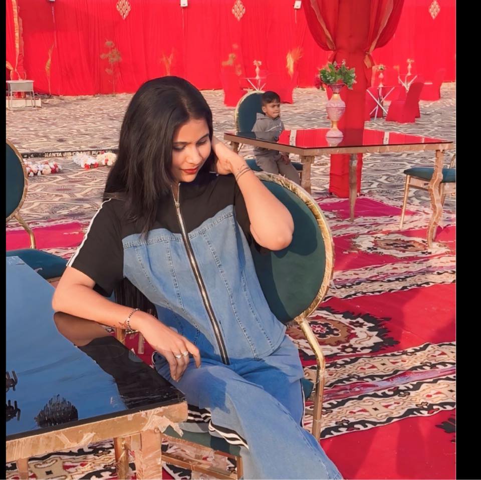 Wait for last kisss 💋 . . . . . . @pragati__singh_rajput | Priyanshi ...