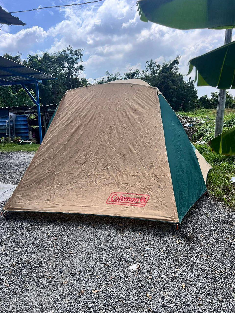 Excellent condition Coleman 3 Pole Screen Tarp UV PRO