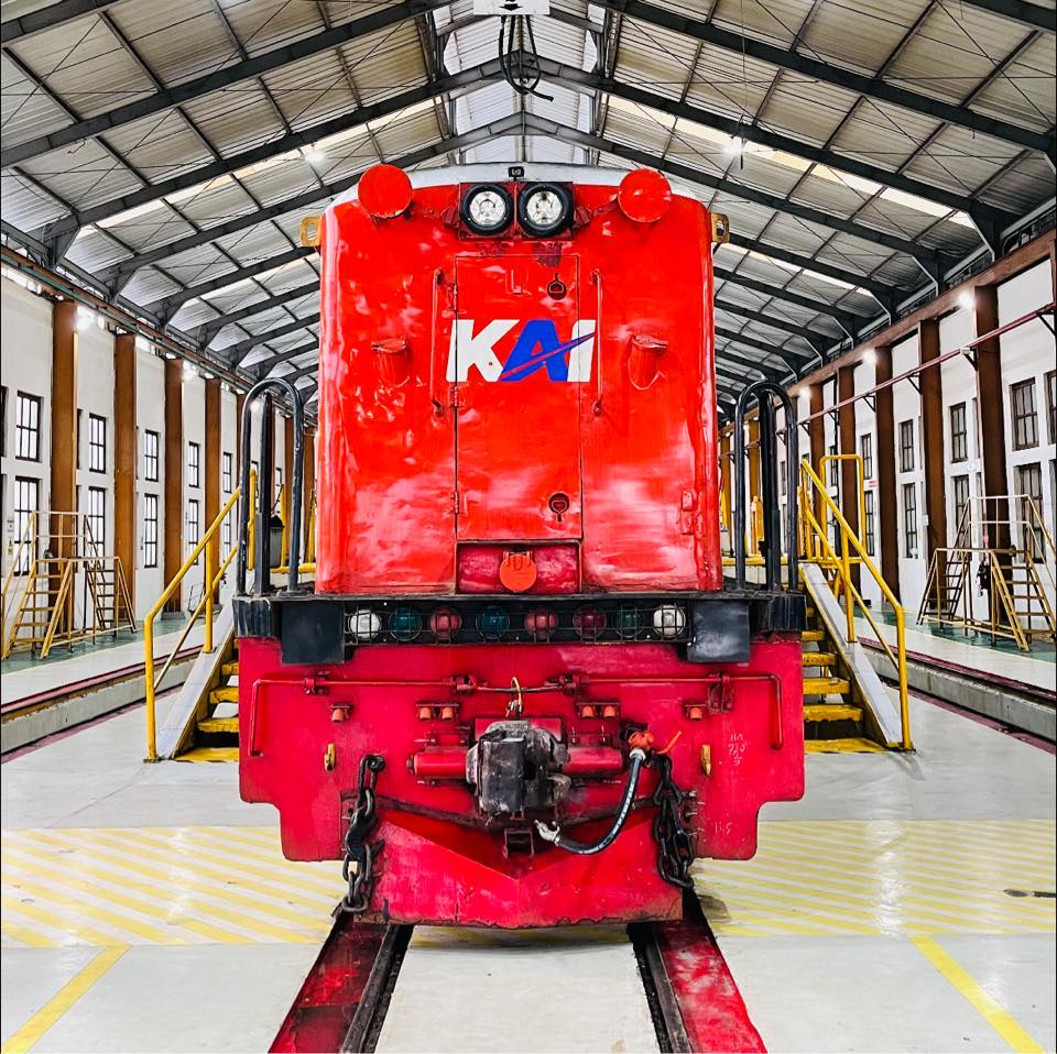 Turntable. #train #railway #railroad | Java Railway | Facebook
