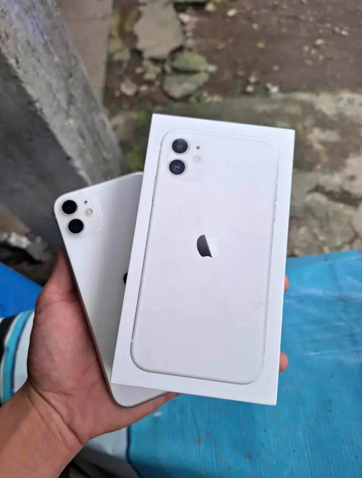 【即使用可能】iPhone 11 256GB Face ID TrueTone 📱 Iphone 11 (Black) + Gift Set ✓ 256gb ✓ Face ID Working