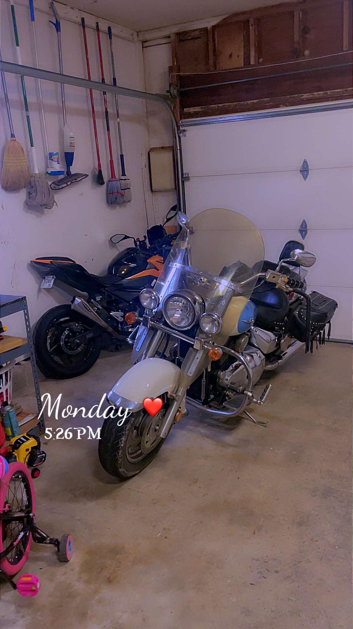 Here i show you my Kawasaki Z400 in perfect rideable condition