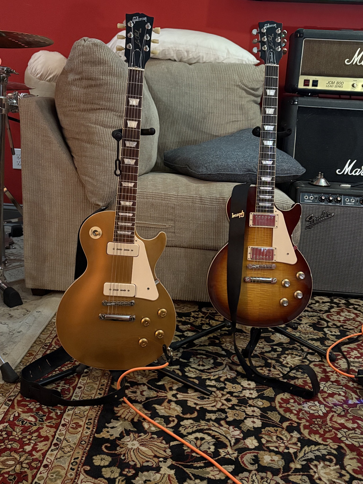 What are the differences between the 2022 Classic and 60's Standards?
