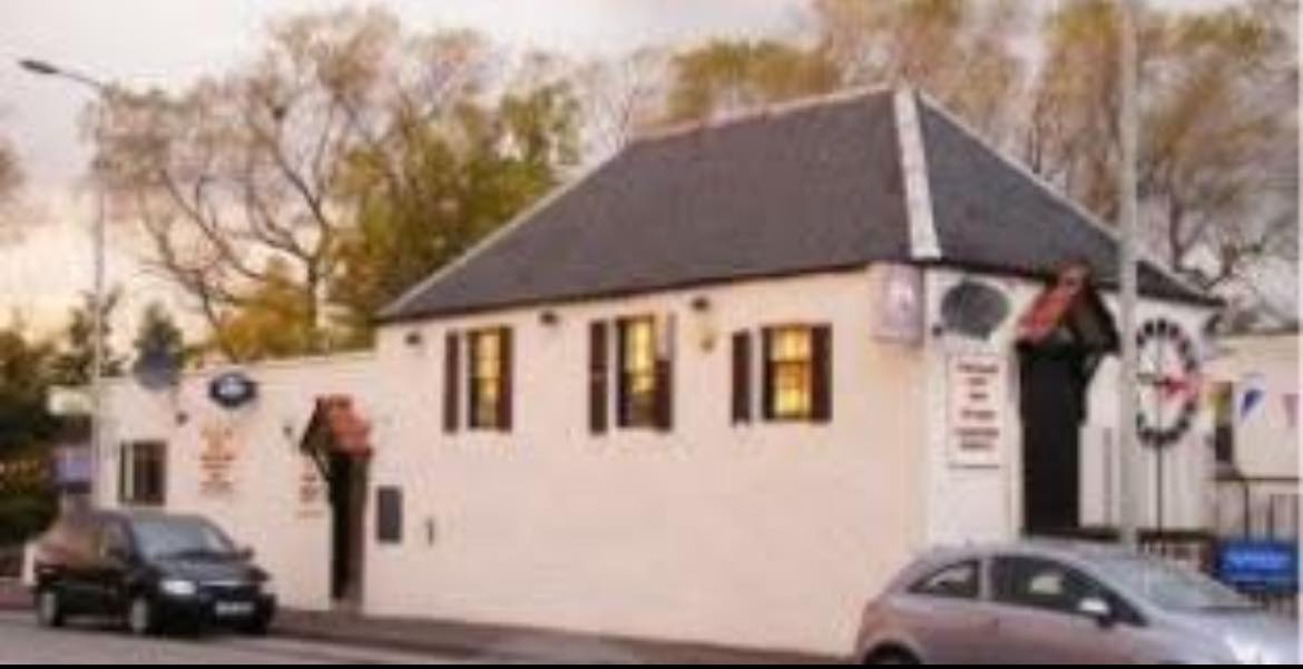 The Village Inn Longstone | Edinburgh