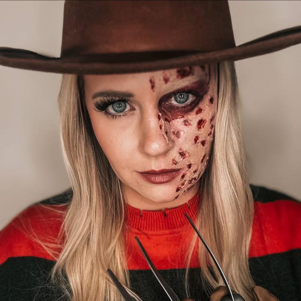 Day 4 💙 Sadness I guess the color really does match the mood. 🥲💙 # ...
