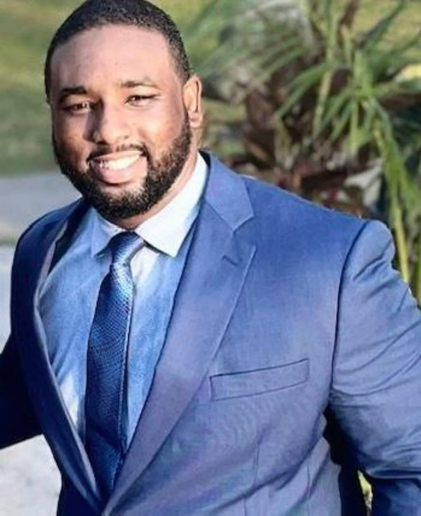 💙🖤 Meet Your SGA Executive Team! 🖤💙 ️President Edwin Waldron Jr ️Vice ...