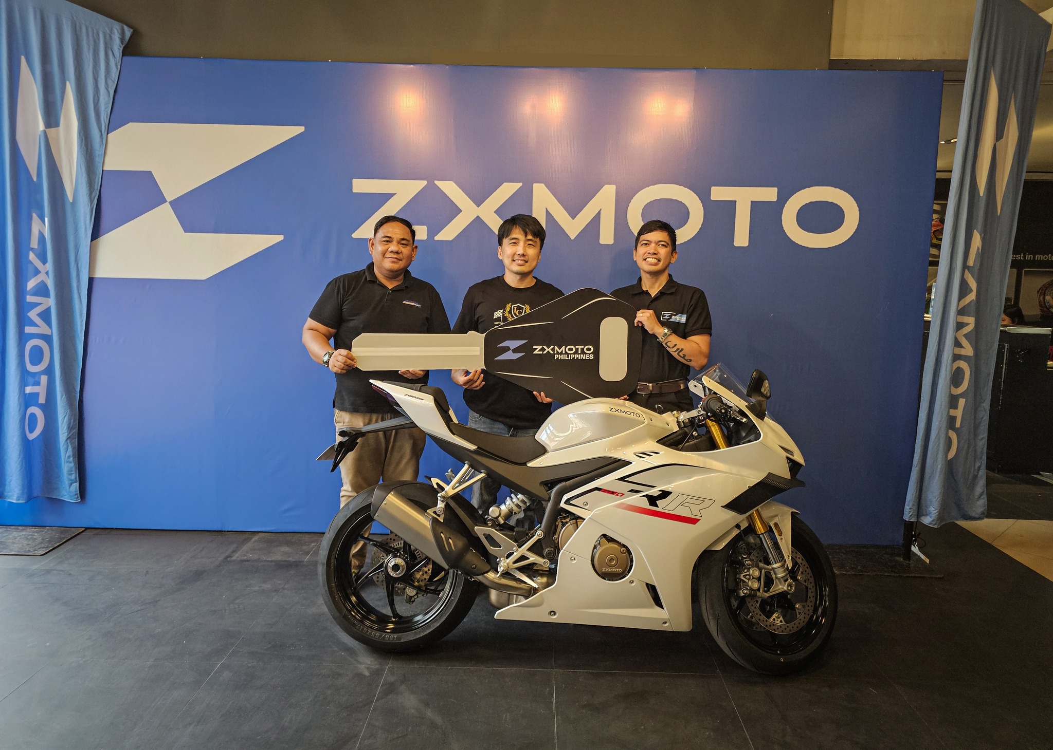 ZXMoto Philippines congratulates Kenji Moto on purchasing ZXMoto 500RR