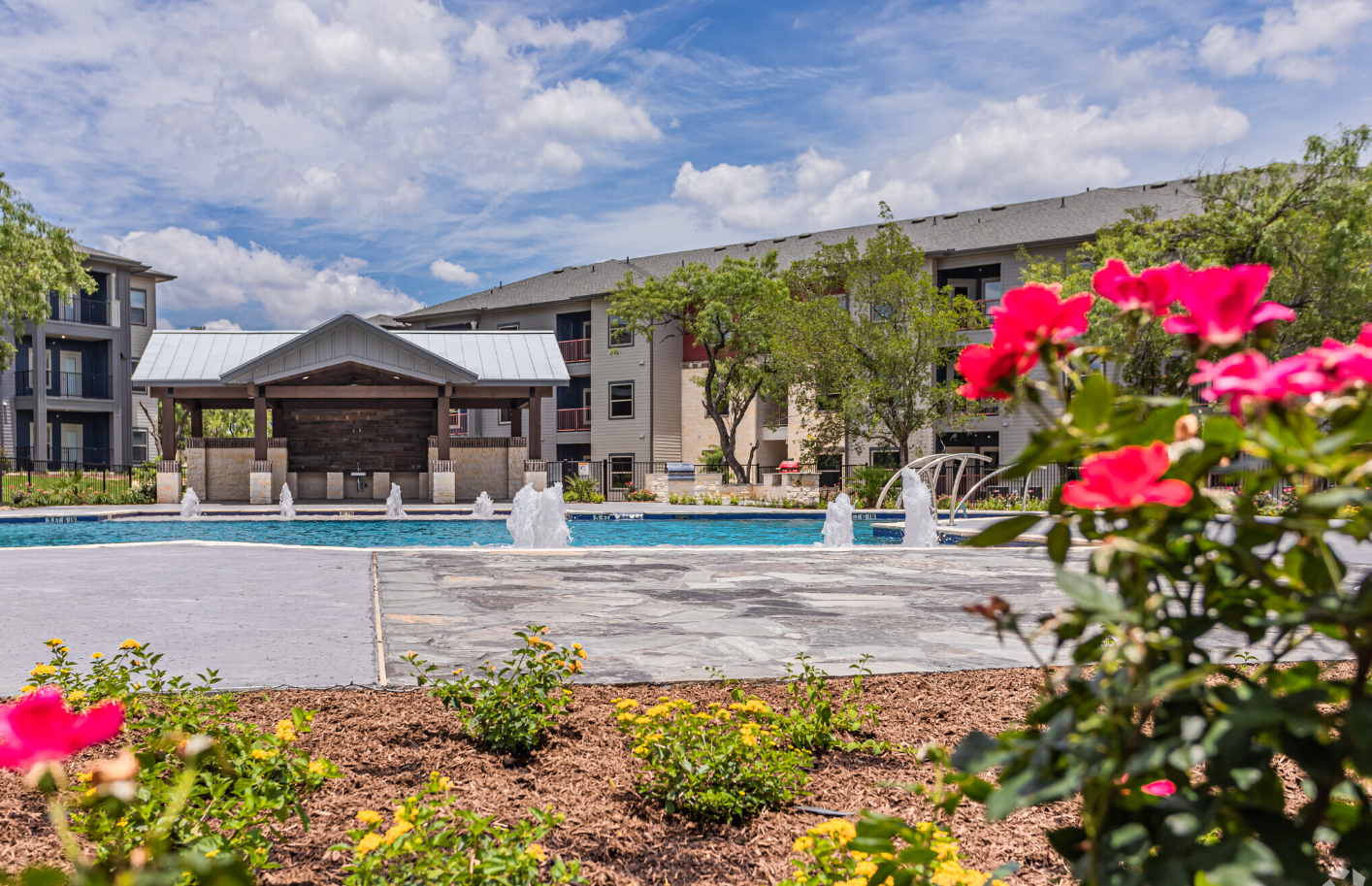 Timberhill Commons | San Antonio TX
